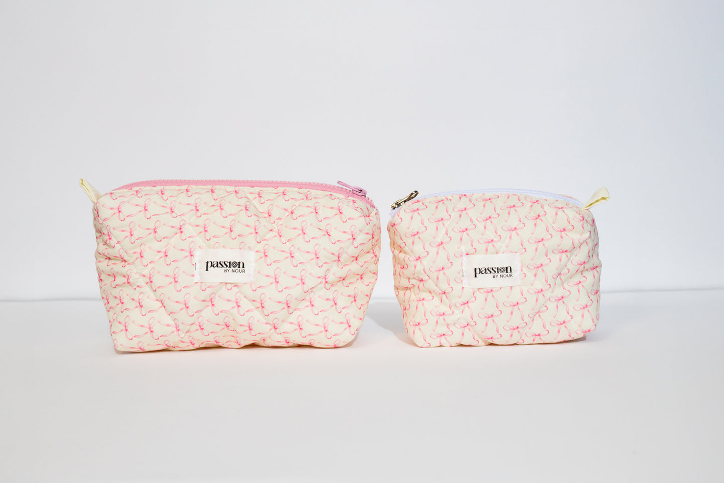 Pink bows pouch